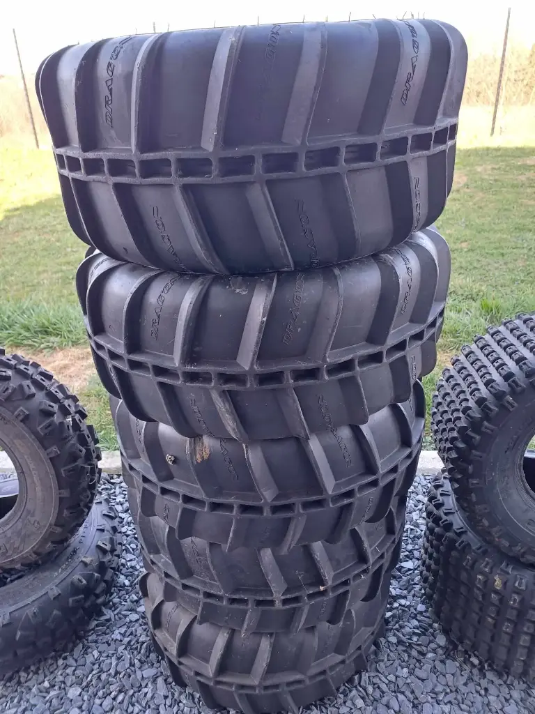 Lot pneus sable occasion Drag'on 22x10x10